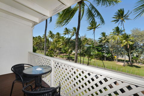 Seascape Holidays At Beachfront Terraces - Accommodation Nelson Bay 25