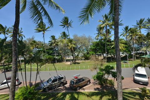 Seascape Holidays At Beachfront Terraces - Accommodation Nelson Bay 28