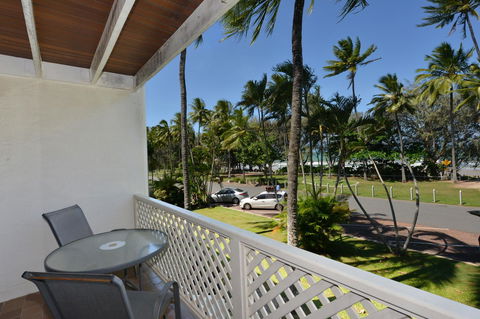 Seascape Holidays At Beachfront Terraces - Accommodation Nelson Bay 13