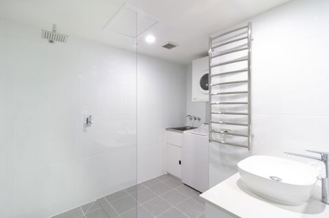 The White House Port Douglas - Accommodation Nelson Bay 30