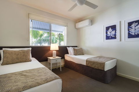 The White House Port Douglas - Accommodation Nelson Bay 37