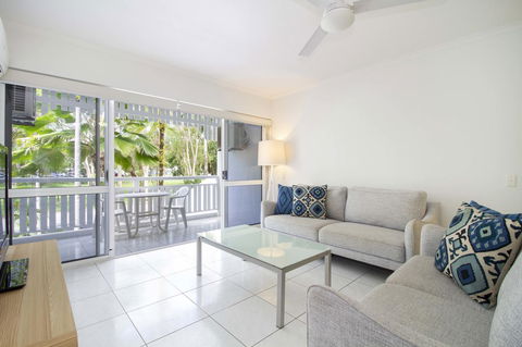 The White House Port Douglas - Accommodation Nelson Bay 27