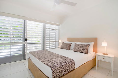 The White House Port Douglas - Accommodation Nelson Bay 26