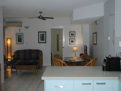 The Port Douglas Queenslander - Accommodation Nelson Bay 16
