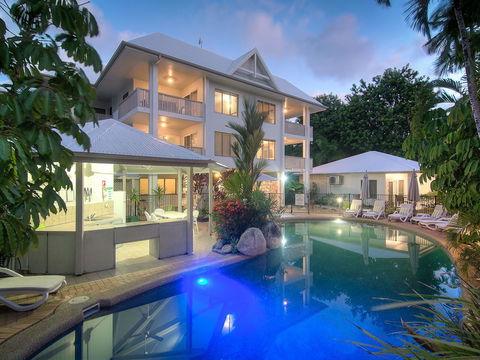 The Port Douglas Queenslander - Accommodation Nelson Bay 0