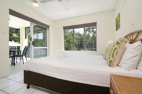 The Port Douglas Queenslander - Accommodation Nelson Bay 9