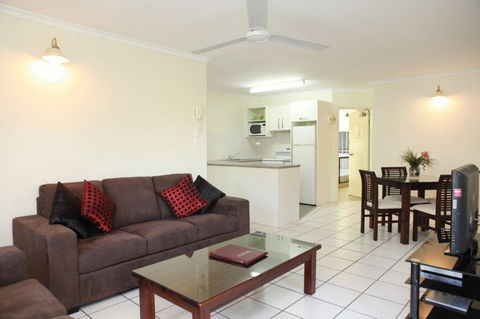 The Port Douglas Queenslander - Accommodation Nelson Bay 32