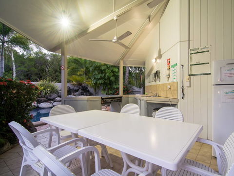 The Port Douglas Queenslander - Accommodation Nelson Bay 39