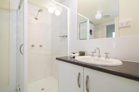 The Port Douglas Queenslander - Accommodation Nelson Bay 8