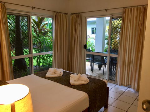 The Port Douglas Queenslander - Accommodation Nelson Bay 4