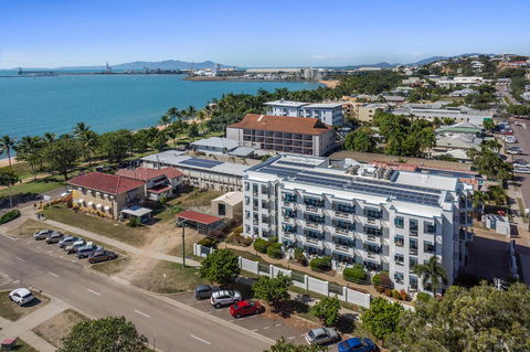 Madison Ocean Breeze Apartments - Accommodation Nelson Bay 3