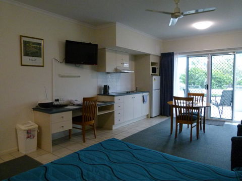 Madison Ocean Breeze Apartments - Accommodation Nelson Bay 22