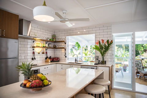 Jamaica Beach House - Accommodation Nelson Bay 3