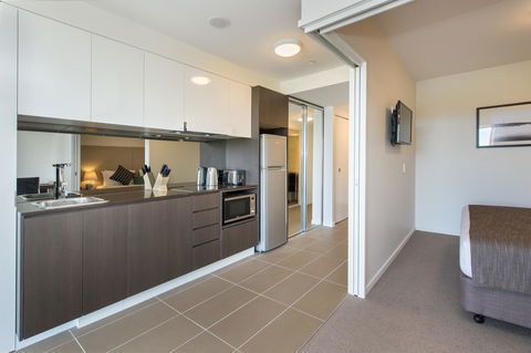 Empire Apartment Hotel Rockhampton - Accommodation Nelson Bay 19