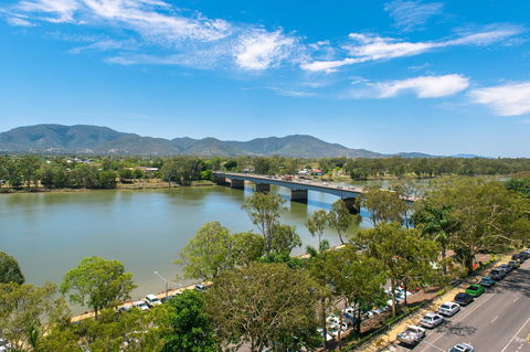 Empire Apartment Hotel Rockhampton - Accommodation Nelson Bay 36