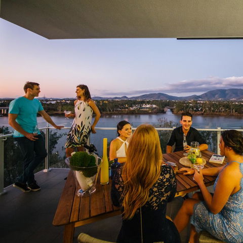 Empire Apartment Hotel Rockhampton - Accommodation Nelson Bay 16