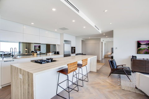 Iconic Kirra Beach Resort - Accommodation Nelson Bay 24