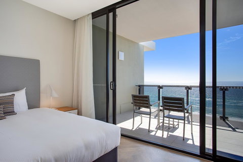 Iconic Kirra Beach Resort - Accommodation Nelson Bay 35