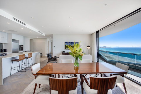 Iconic Kirra Beach Resort - Accommodation Nelson Bay 25
