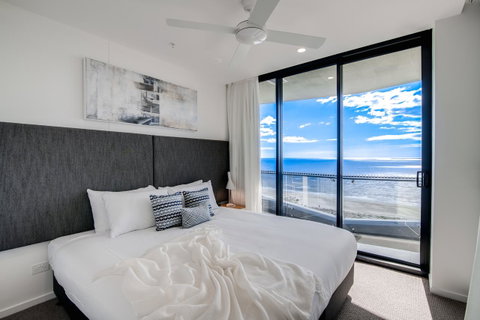 Iconic Kirra Beach Resort - Accommodation Nelson Bay 22