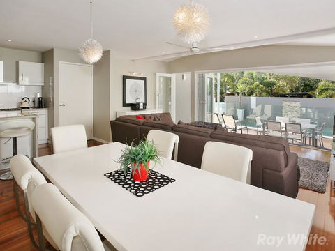 Beach House On Tradewinds Avenue - Accommodation Nelson Bay 5