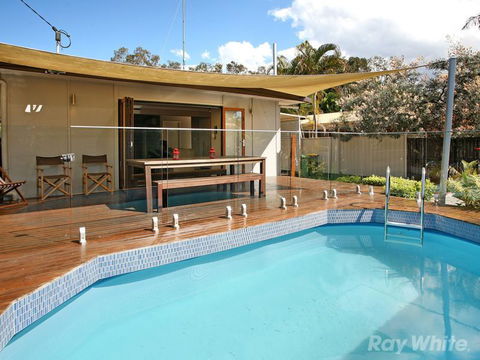 Beach House On Jones Parade, Central Coolum Beach - Accommodation Nelson Bay 3