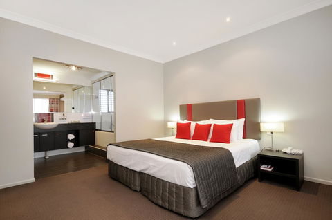 Platinum International - Accommodation Nelson Bay 18
