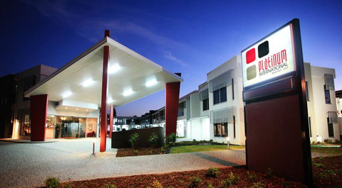 Platinum International - Accommodation Nelson Bay 0