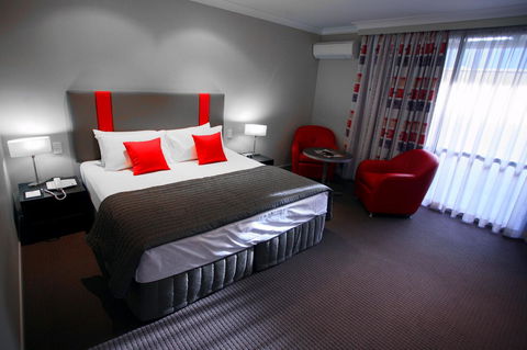 Platinum International - Accommodation Nelson Bay 5