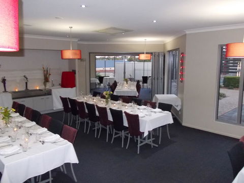 Platinum International - Accommodation Nelson Bay 40