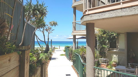 Sanctuary Beach Retreat - Accommodation Nelson Bay 0