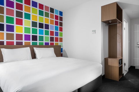 Ibis Styles Brisbane Elizabeth Street - Accommodation Nelson Bay 10