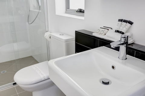 Direct Collective - Pavilion And Governor On Brookes - Accommodation Nelson Bay 10