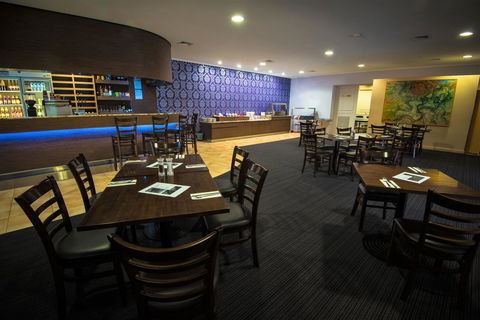 The Robert Towns - Accommodation Nelson Bay 1