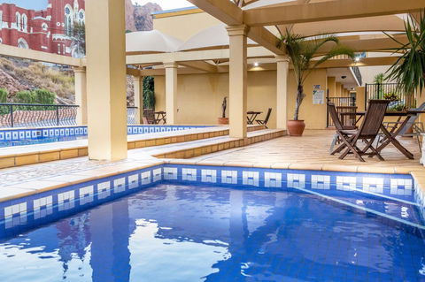 The Robert Towns - Accommodation Nelson Bay 10