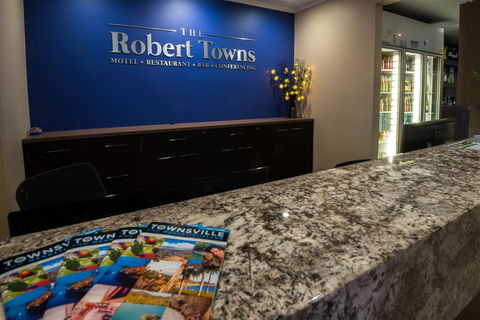 The Robert Towns - Accommodation Nelson Bay 2
