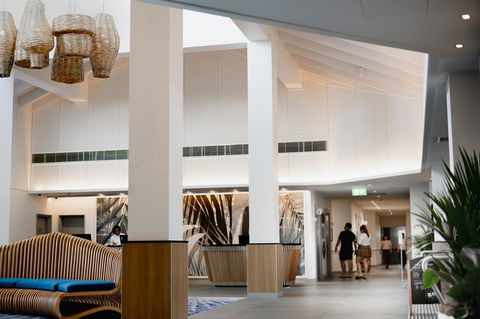 Novotel Cairns Oasis Resort - Accommodation Nelson Bay 11