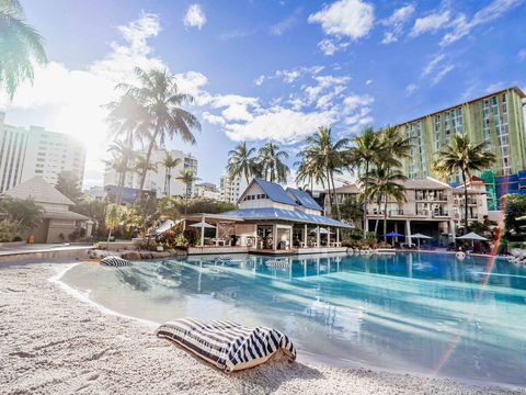 Novotel Cairns Oasis Resort - Accommodation Nelson Bay 0