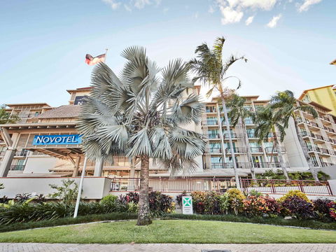 Novotel Cairns Oasis Resort - Accommodation Nelson Bay 43