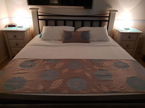 Boutique Bungalows - Accommodation Nelson Bay 6
