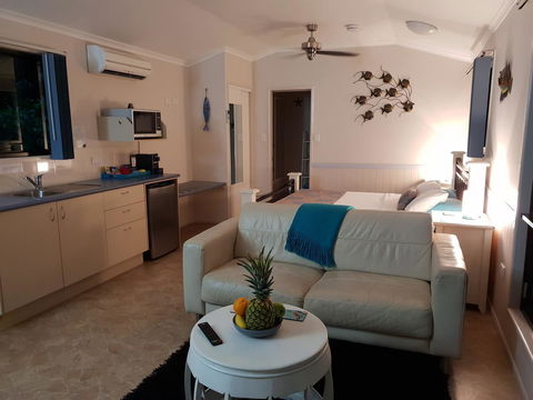 Boutique Bungalows - Accommodation Nelson Bay 5