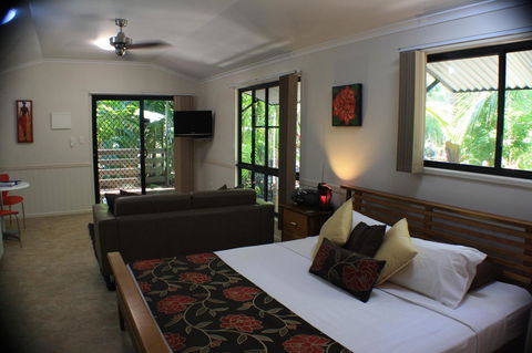 Boutique Bungalows - Accommodation Nelson Bay 29