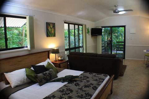 Boutique Bungalows - Accommodation Nelson Bay 42