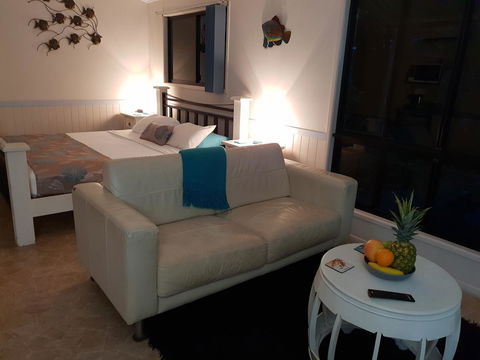 Boutique Bungalows - Accommodation Nelson Bay 7