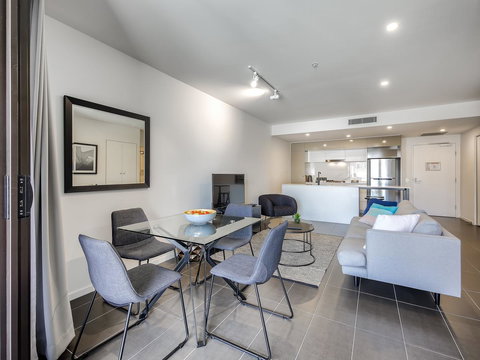Opera Apartments South Brisbane - Accommodation Nelson Bay 8