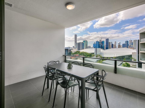 Opera Apartments South Brisbane - Accommodation Nelson Bay 19
