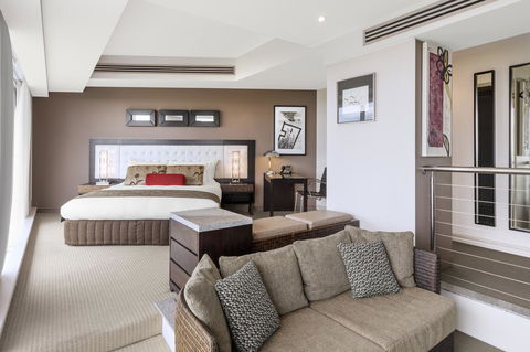 RACV Royal Pines Resort Gold Coast - Accommodation Nelson Bay 2