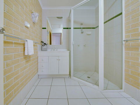 Murray Street Apartments - Accommodation Nelson Bay 25