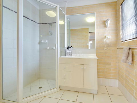 Murray Street Apartments - Accommodation Nelson Bay 2