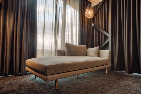 Eatons Hill Hotel - Nelson Bay Accommodation.com 13